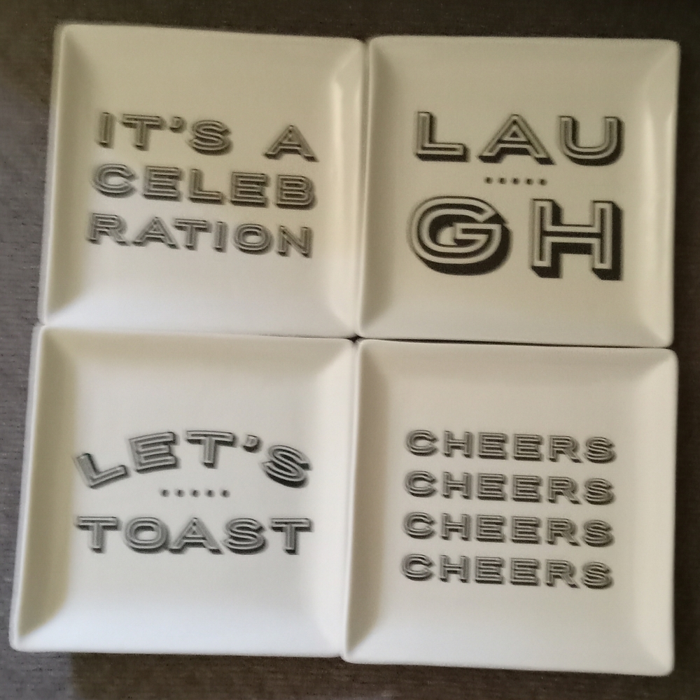 NIB set of 4 Modern Expressions porcelain appetizer/dessert plates